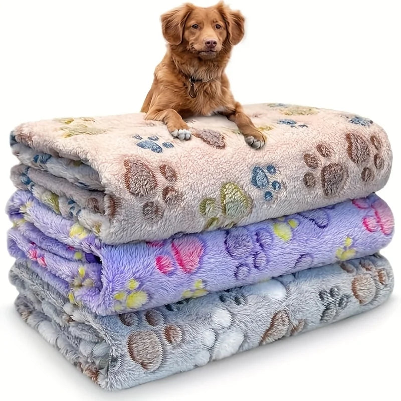 Comfortable Pet Towel Soft Warm Flannel Paw Print  Sleeping Cushion Blanket for Dog Cat Cozy Rest Bed Mat Household Pet Supplies