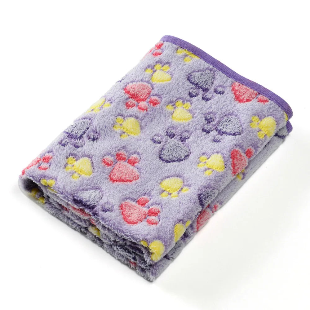 Comfortable Pet Towel Soft Warm Flannel Paw Print  Sleeping Cushion Blanket for Dog Cat Cozy Rest Bed Mat Household Pet Supplies