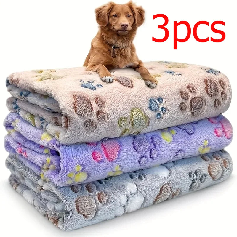 Comfortable Pet Towel Soft Warm Flannel Paw Print  Sleeping Cushion Blanket for Dog Cat Cozy Rest Bed Mat Household Pet Supplies